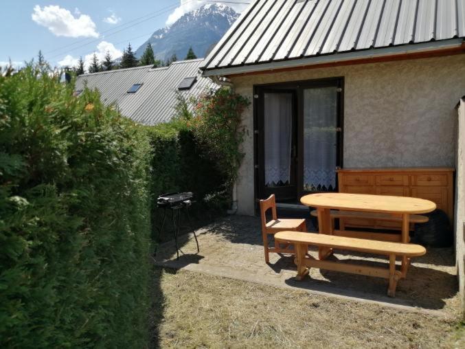 L'Eau Dolle, Maison 8 Personnes Avec Jardin Au Bord De La Riviere Et A Proximite De La Remontee Mecanique Villa Allemont Exterior photo
